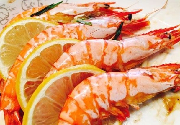 酸辣菜|孩子从小爱吃虾开学吃顿好的贵的,多吃酸辣虾,一顿吃3斤长高个