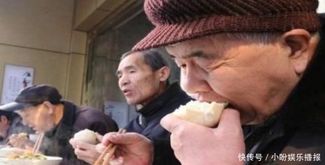 长寿|悄悄偷走“寿命”的5个习惯,熬夜只排第二,再舒服也要忍住