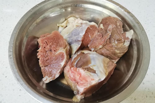  天冷了，吃牛羊肉不如吃它，贵也要舍得买，营养极高，滋补又解馋