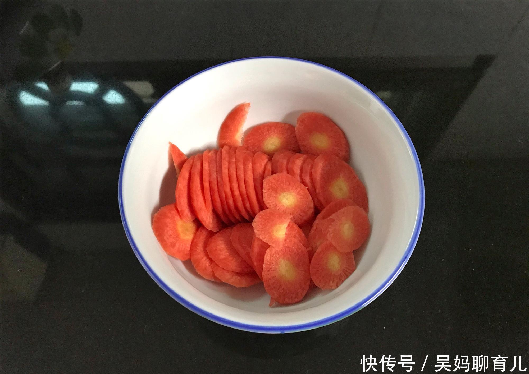 清洗干净|白菜学会此做法,比炖肉还好吃,鲜美营养又简单,上桌连汤都不剩