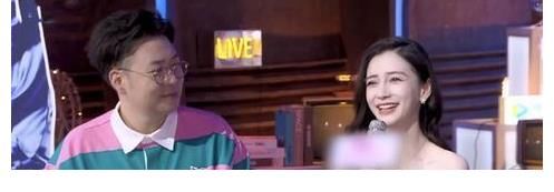 綜藝節(jié)目|楊穎罕見(jiàn)公開(kāi)談?wù)搩鹤樱虏邸靶『＞d變心”，眼中已不再只有媽媽