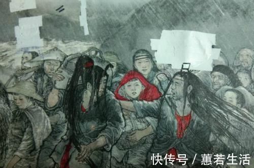 |小学生课本搞笑涂鸦走红,画风清奇脑洞大开,家长打3天都嫌少