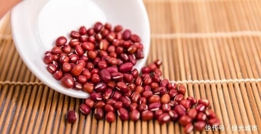 红豆和此物一起煮,不咳嗽了,小腹平了,肌肤更水润!