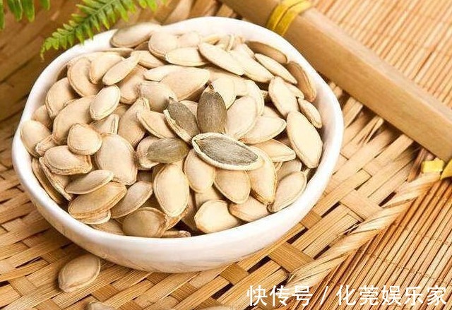 南瓜子仁|每天一把南瓜子，坚持半个月，3大好处就会不请自来