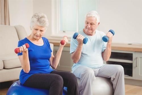 运动|拥有这5个特征,说明你可能是“长寿体质”,值得恭喜