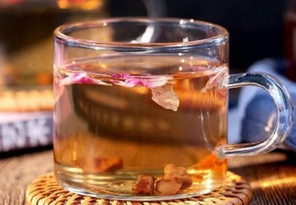 长寿|“短命”的女性，往往没迈过“3道坎”，若能度过，你与长寿有缘