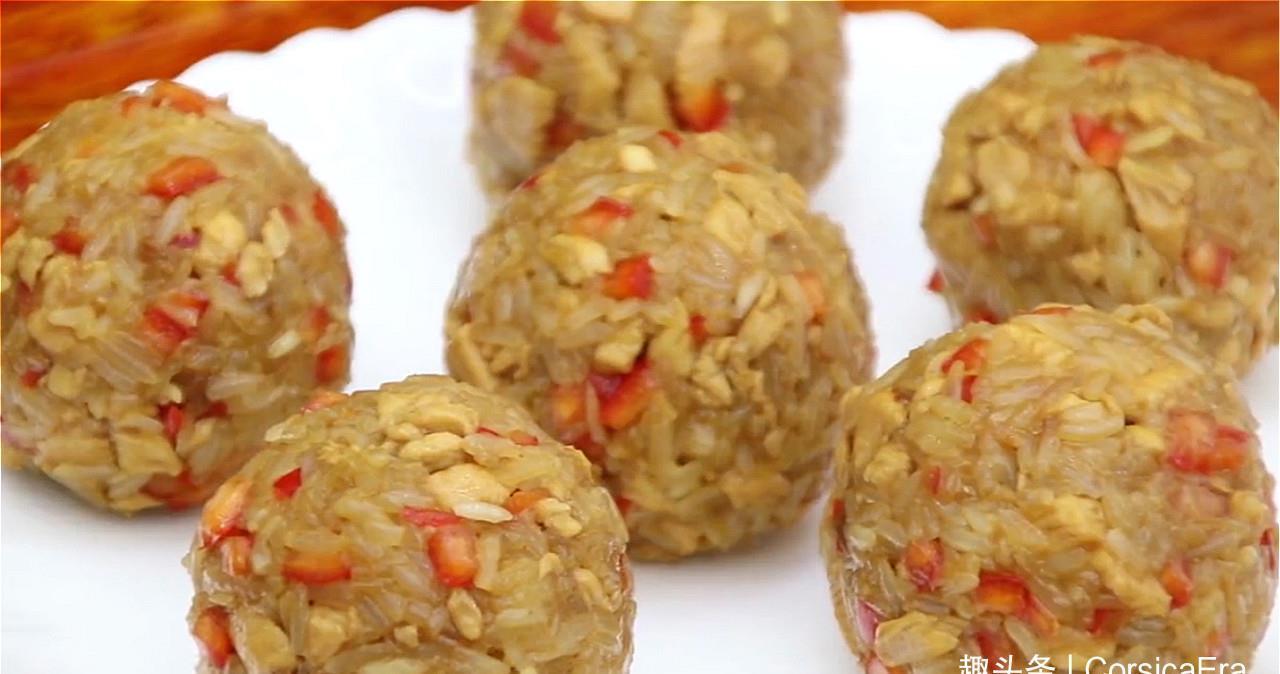 糯米的简单家常做法,好吃,不炒不煮,鲜香软糯,每次上桌都空