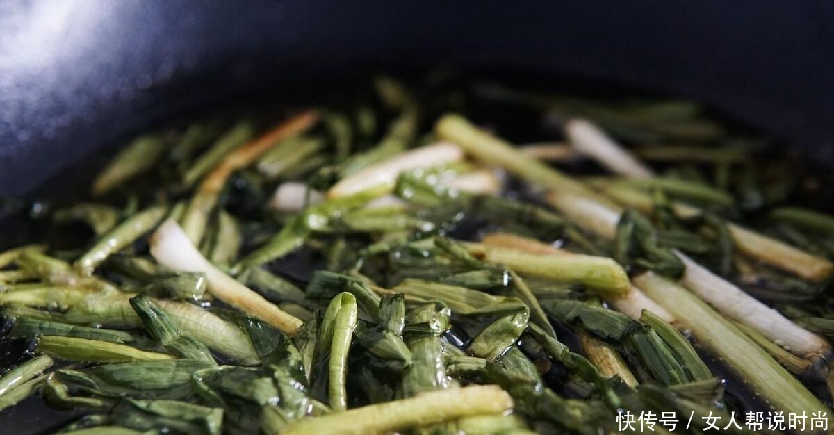 拌饺子馅，加生油还是熟油教你正确做法，别加错了，味道差很多