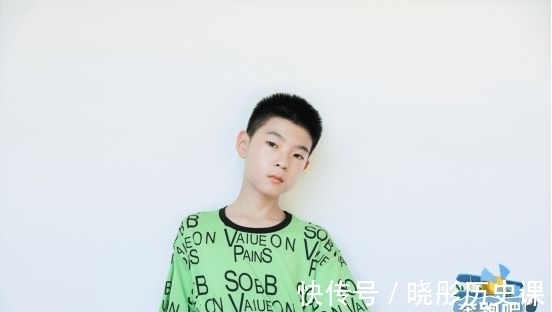 年度|第二季《奔跑吧少年》年度“最佳人气冠军”—陆奕成