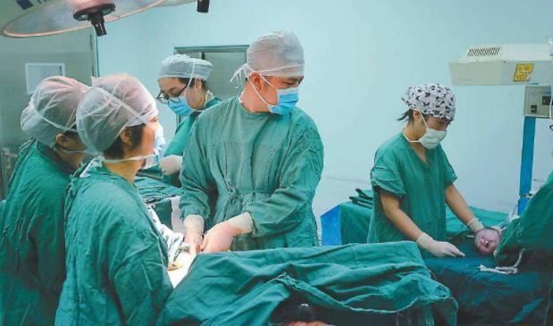 产妇|生孩子时，孕妇经历过的4件“尴尬事”，过来人都心有余悸