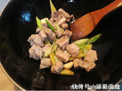 红点者|葱爆牛肉,先放葱还是先放肉大厨都不对,忽视这点就不香!