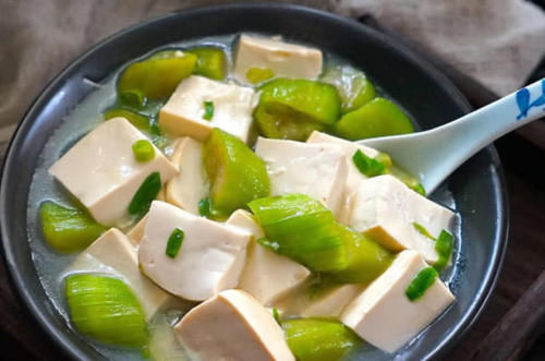 丝瓜和此物一起炖,等于天然“补钙王”,补钙质,肌肤更细腻