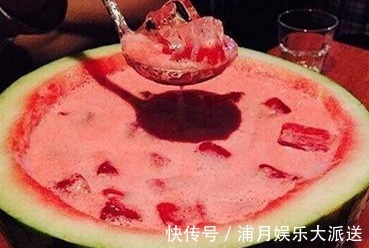 夏天特有的味道!这些水果放在冰箱里冻一冻,美味又解暑!