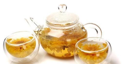  枸杞和黄芪|枸杞和它是“天生一对”，泡水可劲喝，祛湿排毒，肝肾会感谢你