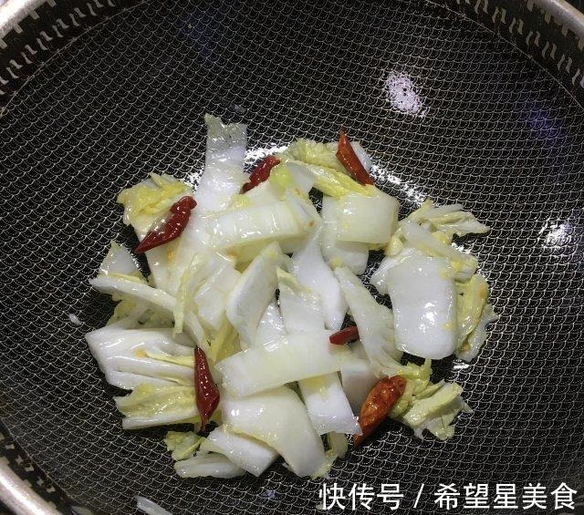 白菜粉丝丸子汤!