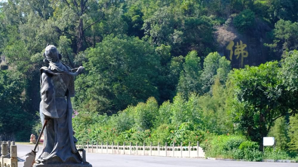  国内最大|国内第一大石雕卧佛自身难保？筹钱修建不容乐观