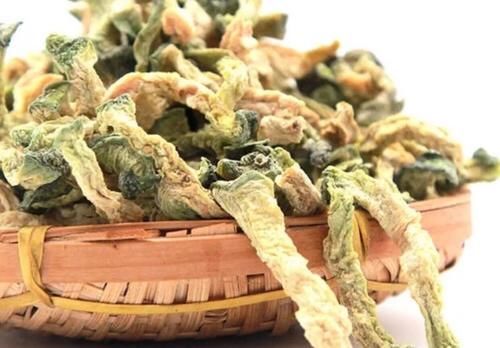 一到过年就爱囤这菜，和肉炒越嚼越香，消食开胃，独特风味谁都爱