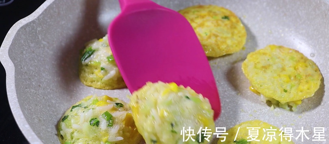 辅食|别逼孩子吃米饭了!换个做法,宝宝越吃越聪明,口口都是钙和DHA!