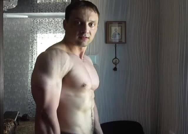 肌肉男|肉胖子决定用2年改变体质，2年后变肌肉男非常壮实，网友：做我伙伴如何？