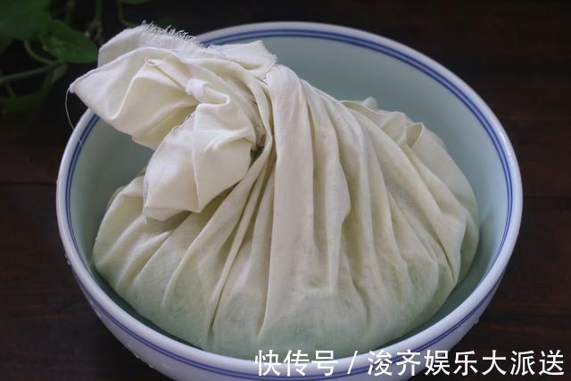 储存|夏天把黄瓜冷冻起来，留到冬天炒肉吃，特别香，我每年都做