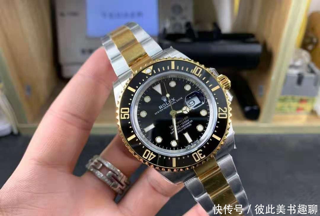 机芯|谁说年纪轻轻不能戴劳?拿下劳力士黑间金鬼王,潜水优先皆可
