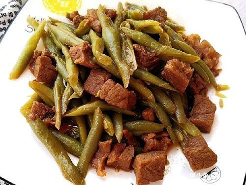 大盘|口感一级棒的家常菜,酸辣爽口特别开胃,吃完一大盘还不过瘾