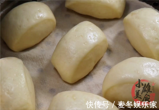 冰箱|才知道，馒头放冰箱保存就错了！教你一招，放1个月不干硬不发霉