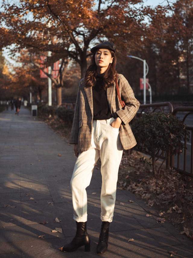 百搭|穿来穿去,还是“小白裤”百搭日常,搭配西装干练知性,美得高级