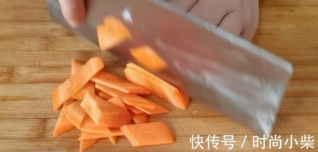 开胃|黄瓜的做法,既是开胃下饭菜,又是营养健康减肥餐,做法还简单
