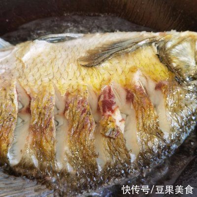 五步做成色香味俱全的红烧鱼你这么做，不怕你不上瘾
