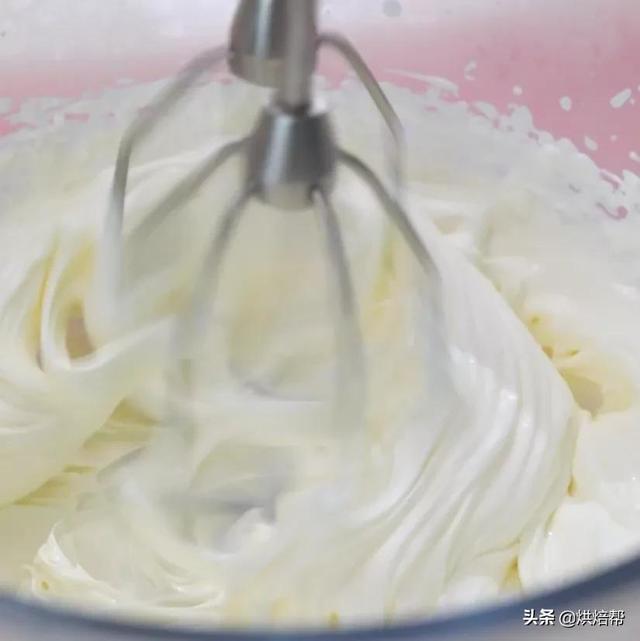 喜茶出单最慢的饮品想喝排队到哭，教你一招，在家10分钟搞定！