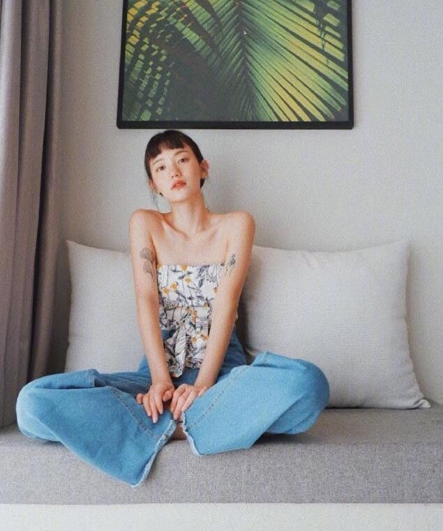 长相舒服又极具氛围感泰国短发女孩meiinpsn 颜值和衣品也都太A了