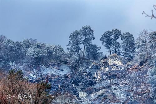 界河|卧龙关冰瀑，号称完爆虎牙，只因这里生活着大熊猫和雪豹吗