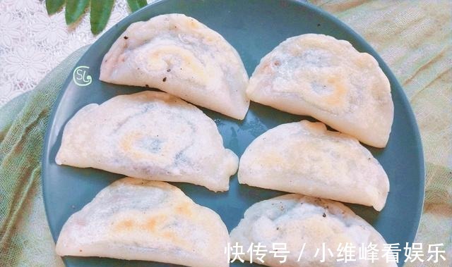 小点心|糯米粉这样吃真过瘾，手不沾面，搅一搅，太香了，出锅就抢光