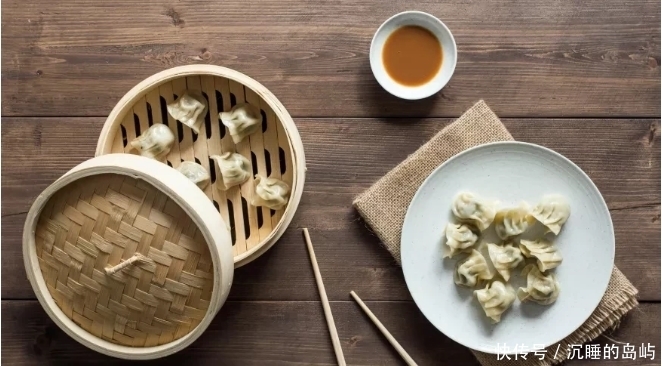 中年色斑重重、变黄脸婆?3个「面部保养」手法让肌肤恢复年轻态