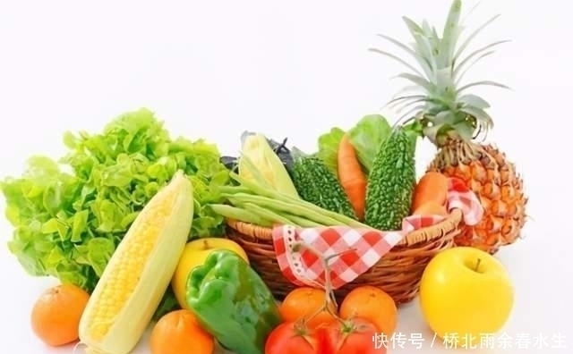 推手|10后孩子正被“催熟”,这几类孩子爱不释手的零食,是隐形推手