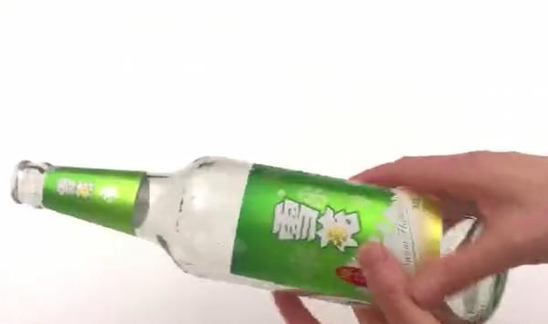 下水道|夏天把啤酒插进下水道里，解决了家家户户的困扰，后悔现在才知道