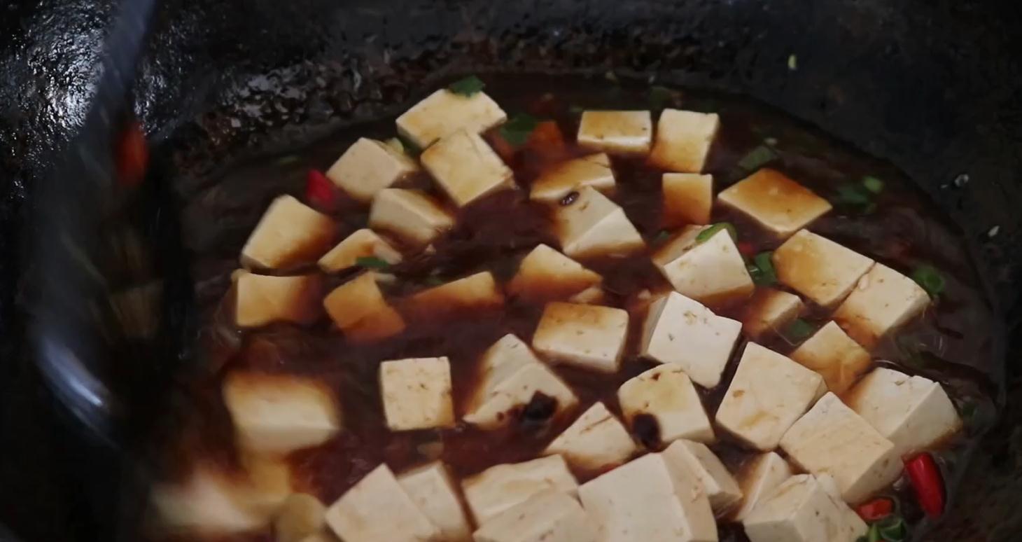 豆腐最好吃做法,不用煎炸,像红烧肉一样香,少油健康,香嫩入味