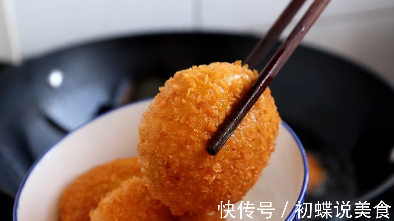 南瓜新做法,不做南瓜饼,不蒸馒头,越吃越想吃,做法超简单