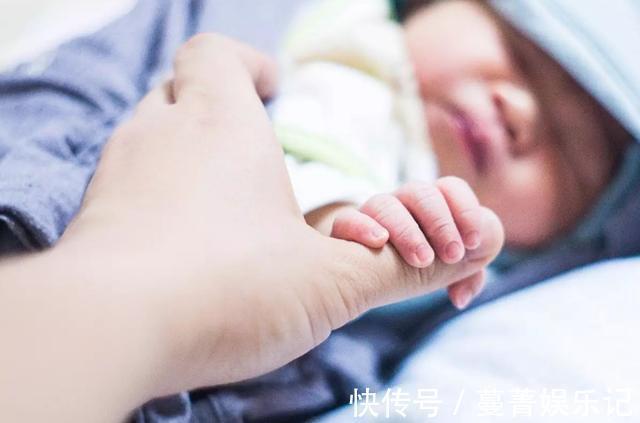 后脑勺|不用枕头睡觉的婴幼儿,会有什么问题?影响孩子健康