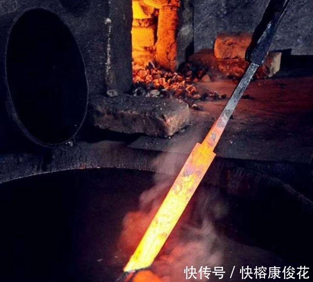 五虎上将|五虎上将相继去世，诸葛亮火线提拔一铁匠，竟打得司马懿闭门不出