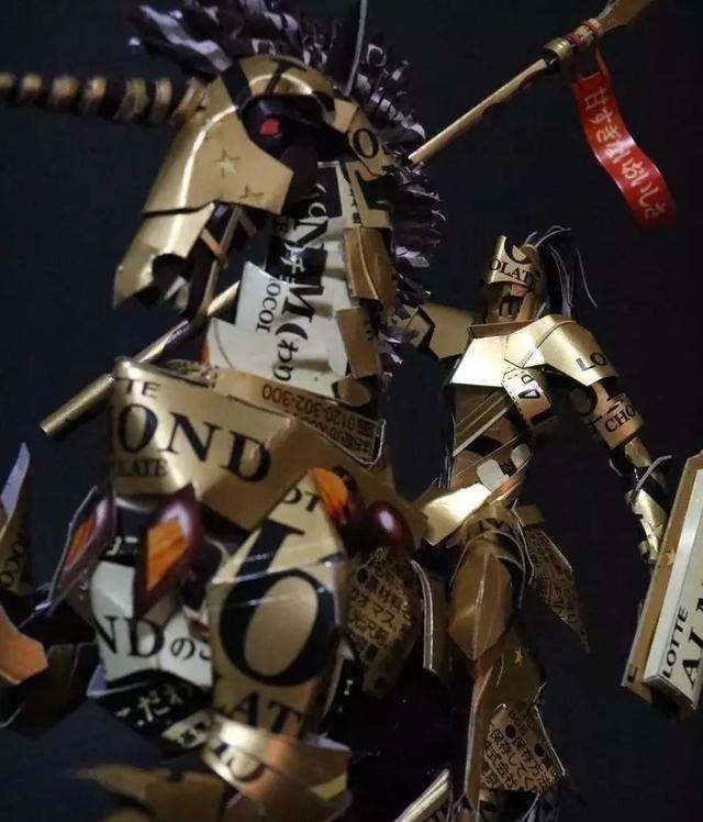 垃圾|大神将垃圾制成精美手办,“变废为宝”的手法太神奇,我看懵了!