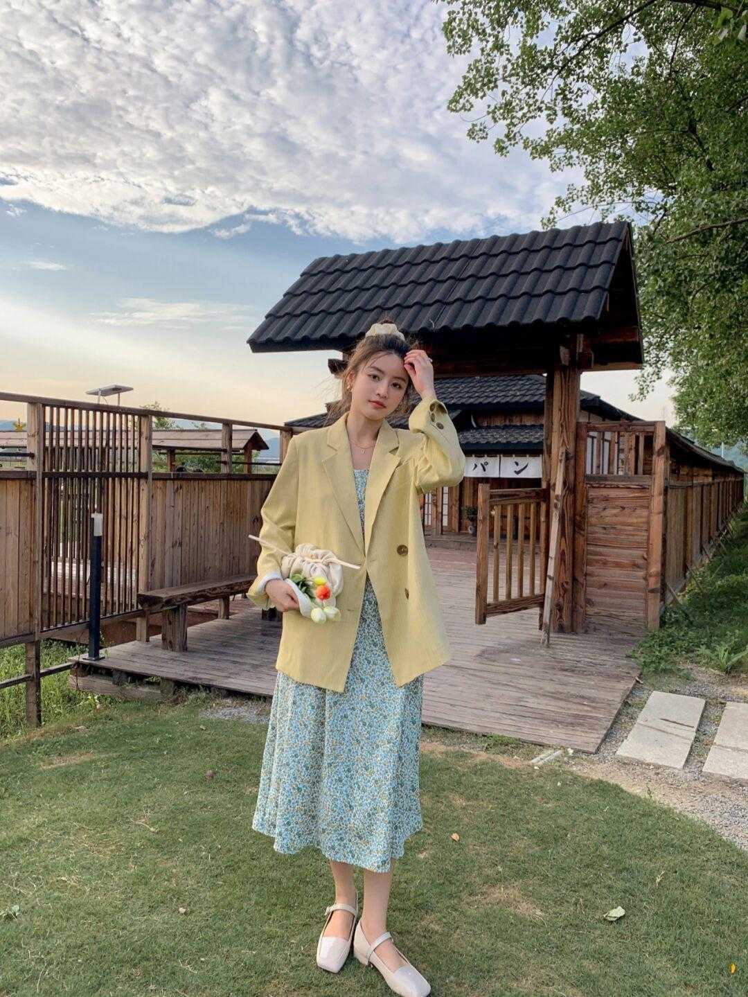 包包|2021秋冬这样穿,简约随性有气质,普通人也很轻松驾驭