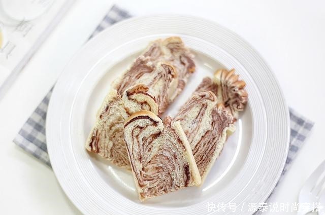 甜而不腻|自从学会这款吐司做法,一周得吃3次,绵软可口,甜而不腻,真香