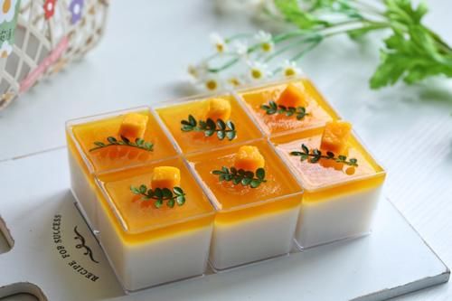 果冻|孩子最爱的小甜品，比外面卖的果冻还好吃，芒果椰奶冻，入口即化