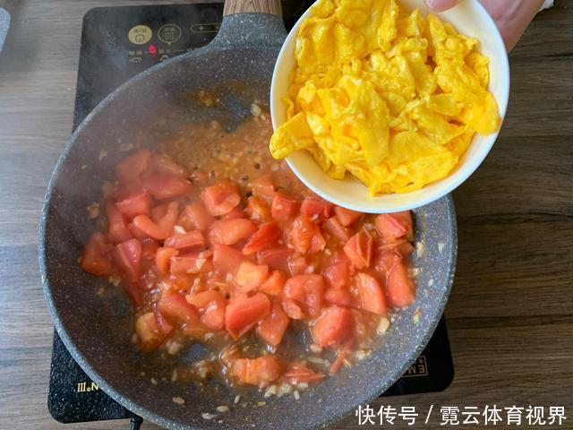 翻炒均匀|《中餐厅》林大厨的番茄炒蛋上热搜,是该先放番茄,还是先放蛋