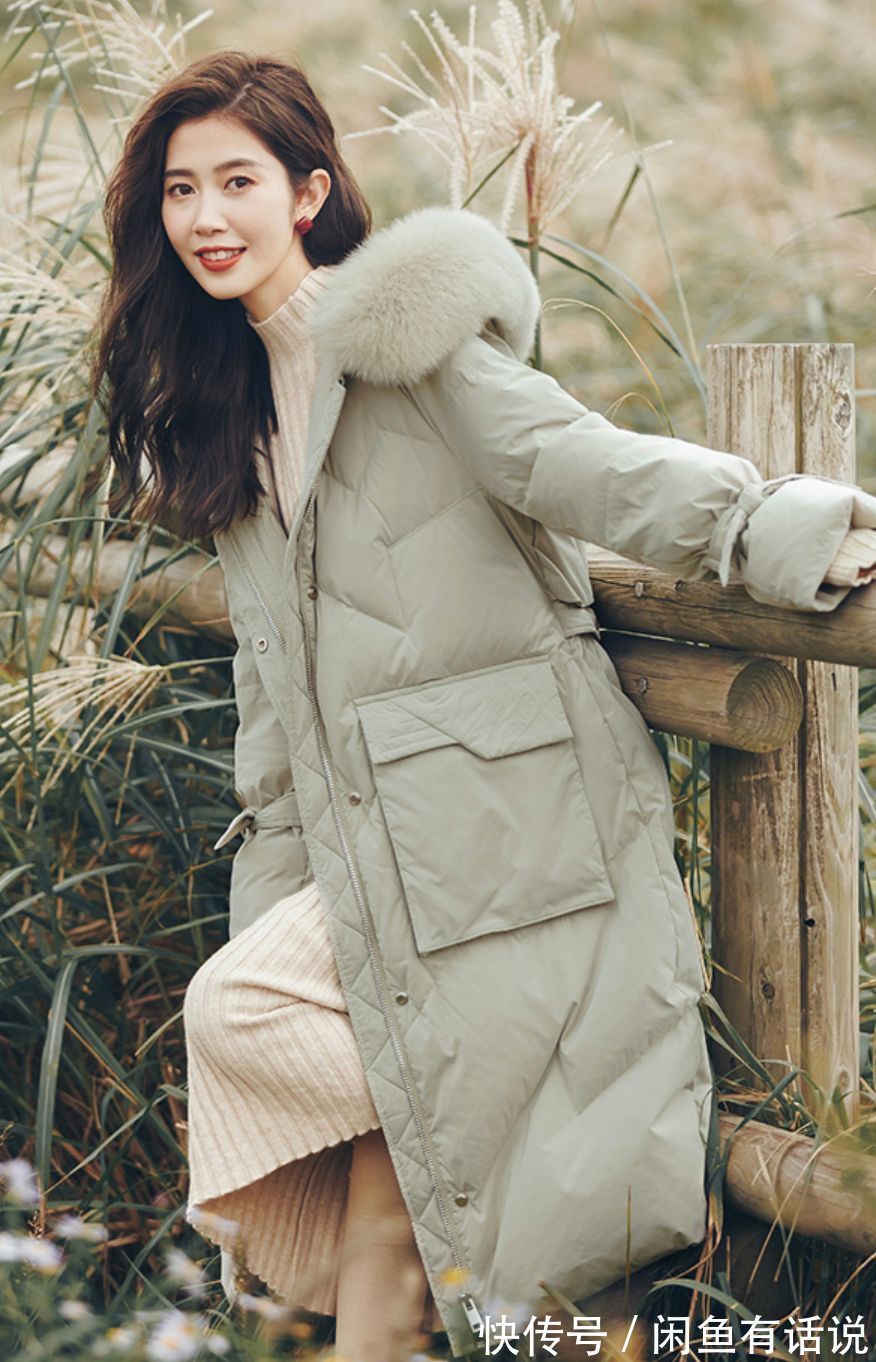 羽绒服 35岁博主把“牛奶裙”带火了,配羽绒服也好有气质,照着穿就很美