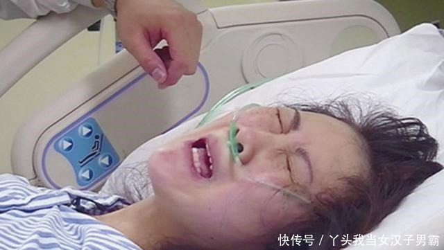 25岁孕妈生下龙凤胎，刚要缝合时却喊道“等一下”，医生凝固了！