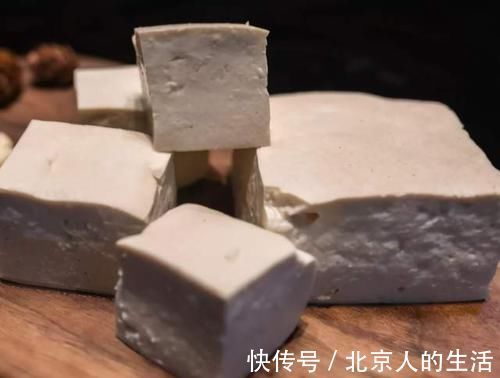 蜂窝|自制冻豆腐时，记住“先煮后冻”，冻豆腐蜂窝大有韧劲，不粘连