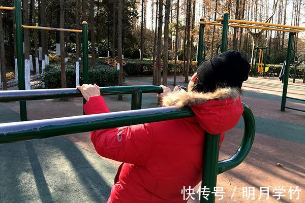 延缓|女人一到更年期,老得越来越快延缓衰老的方法,其实就在身边